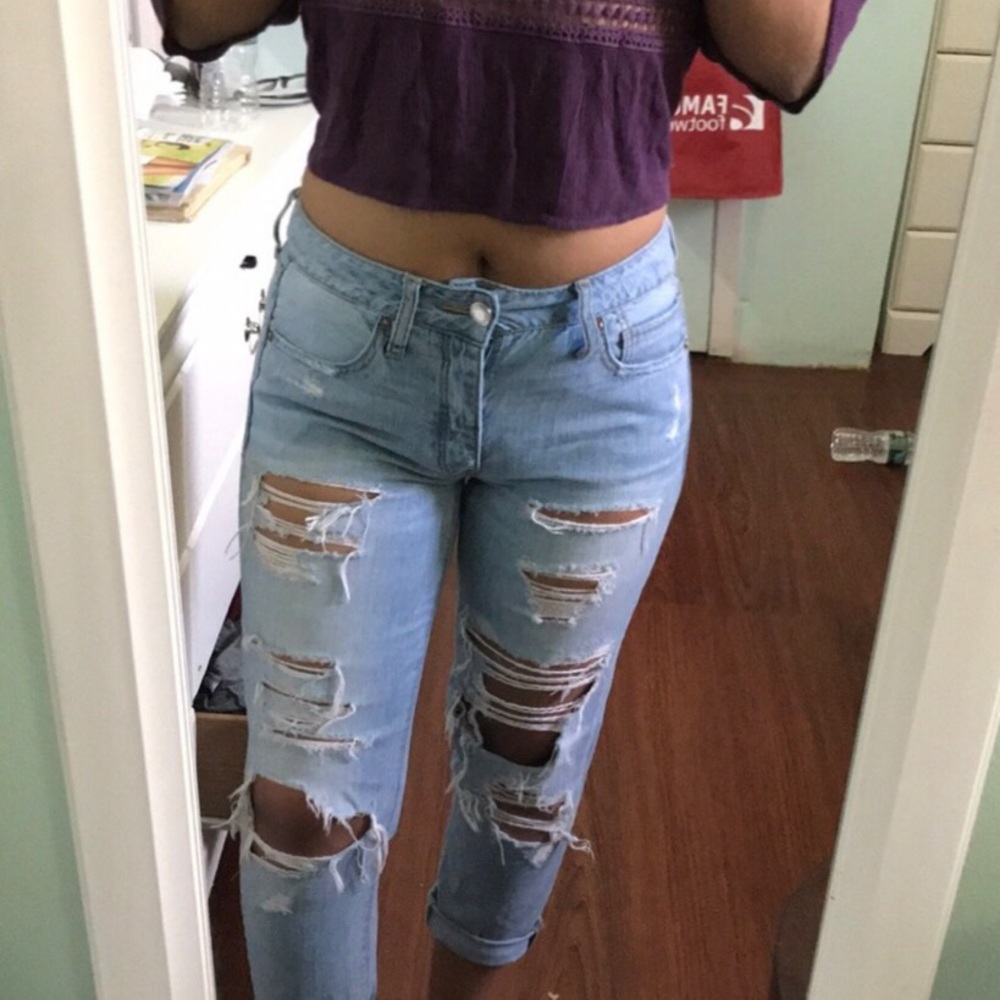 American Eagle tomgirl jeans
